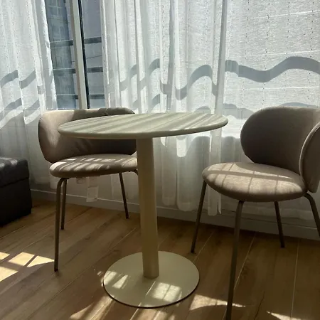 Cozy Studio, 1 Minute From Line 14 Metro Station *